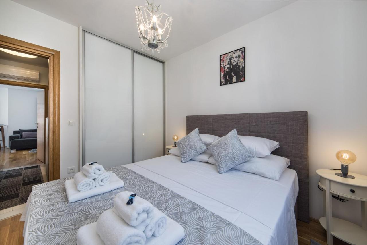 Libertas Apartment Makarska Bagian luar foto