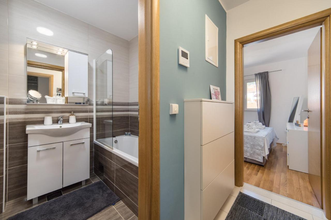 Libertas Apartment Makarska Bagian luar foto