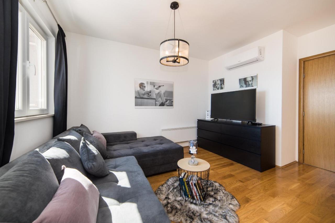 Libertas Apartment Makarska Bagian luar foto